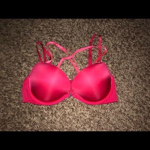 Victoria’s Secret Razorback Bra